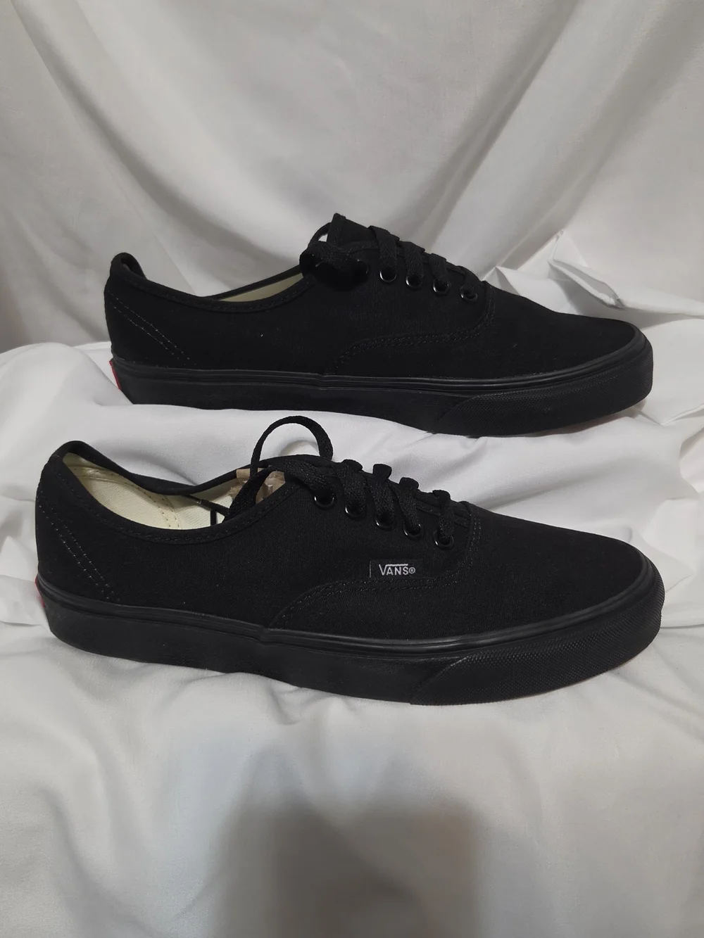 Vans Women's Black Authentic Low-Top Sneakers